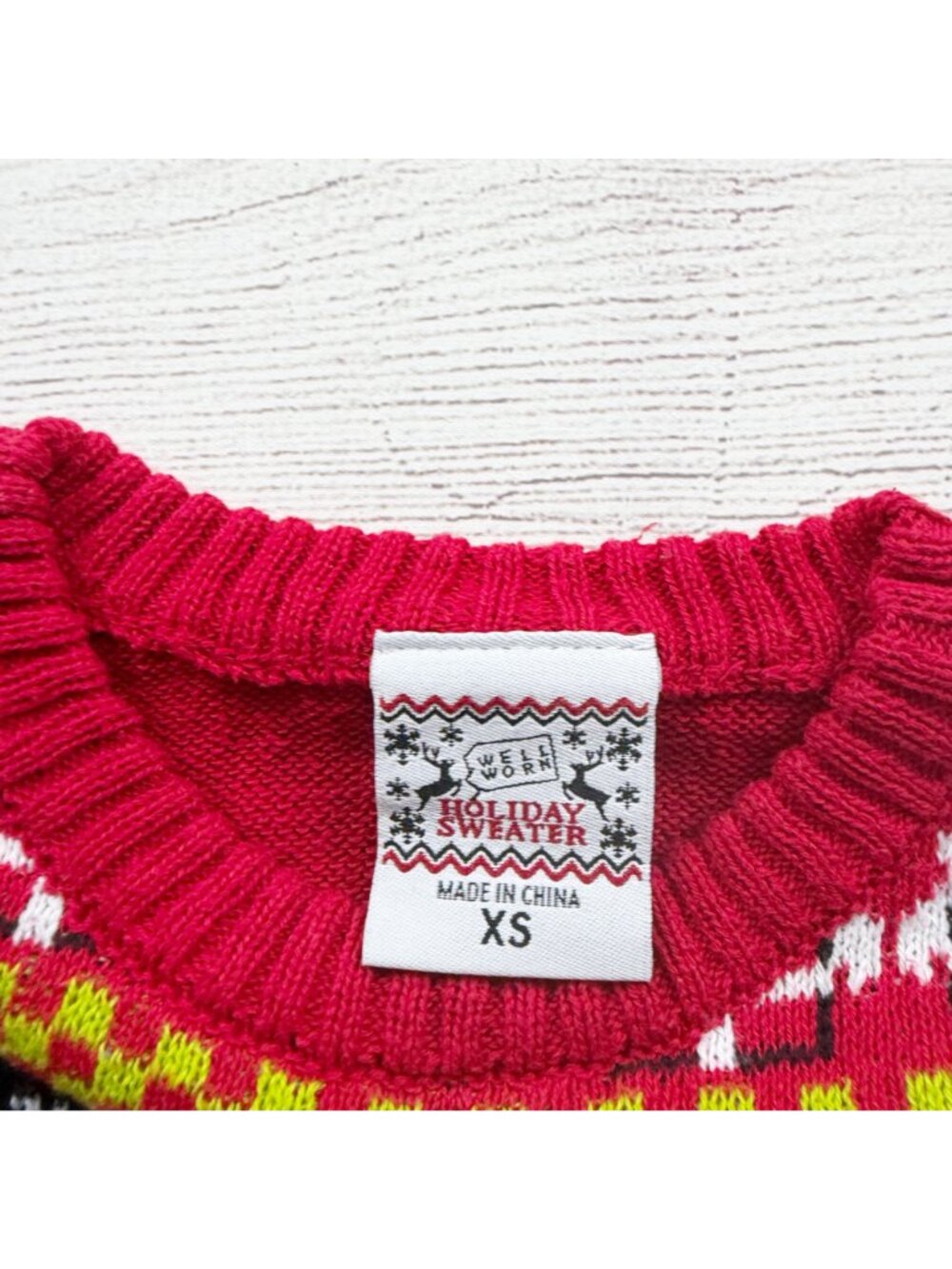 Well Worn Holiday Sweater Red Santa Skateboard Christmas Sweater XS - Picture 2 of 4